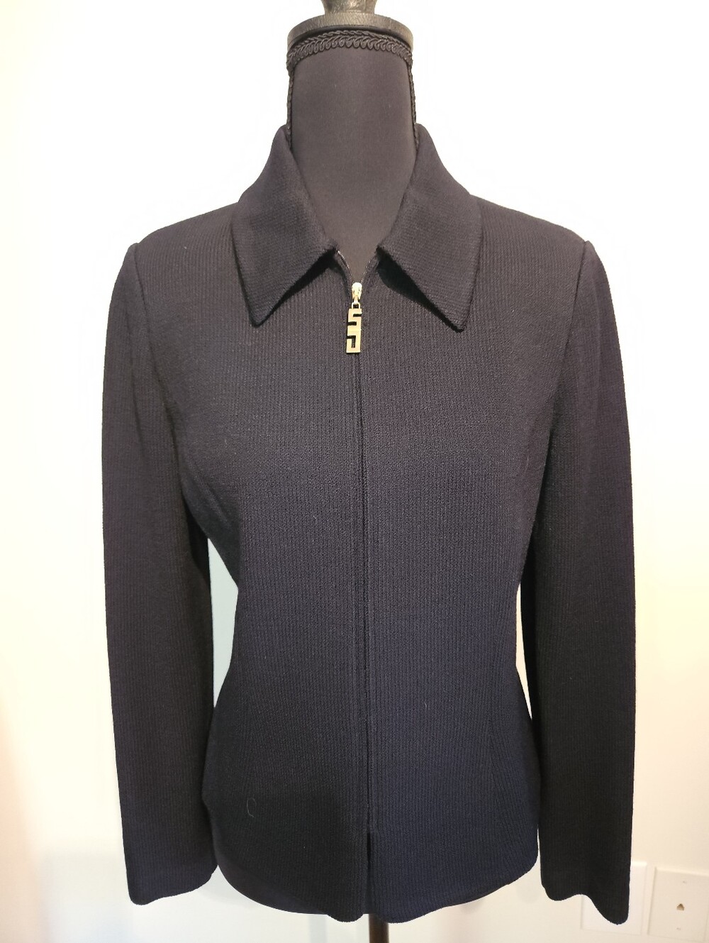 St John Classic Knit Short Zip Jacket S4